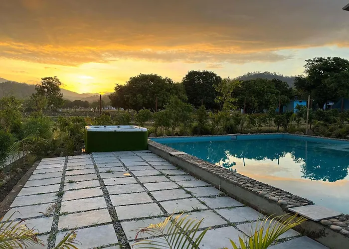 Srina Vilas, Corbett