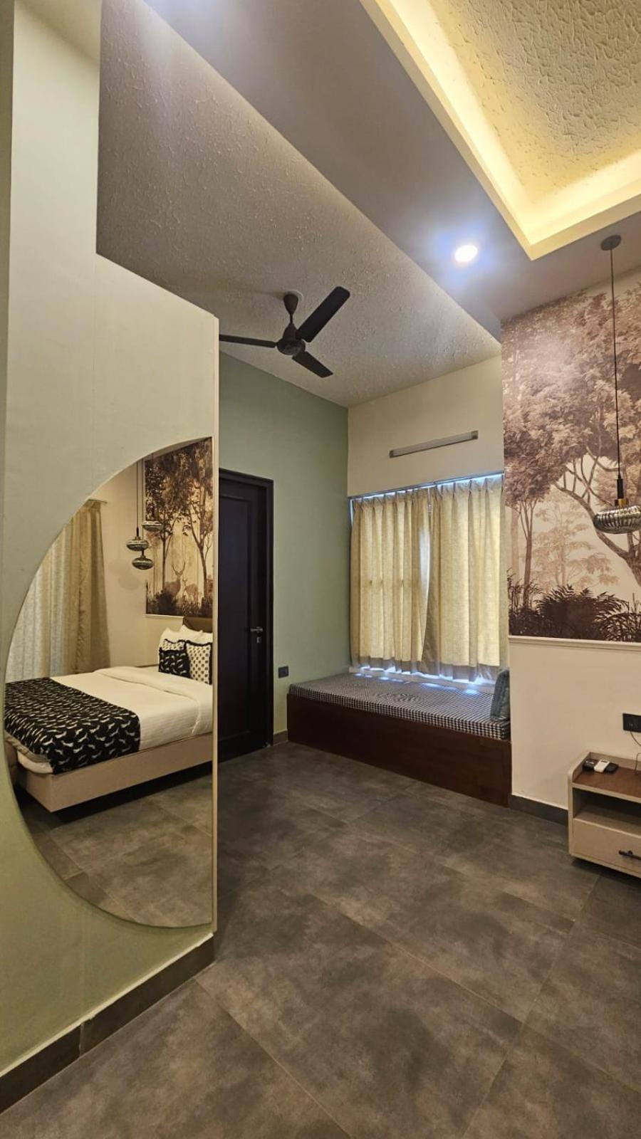 Srina Vilas, Corbett